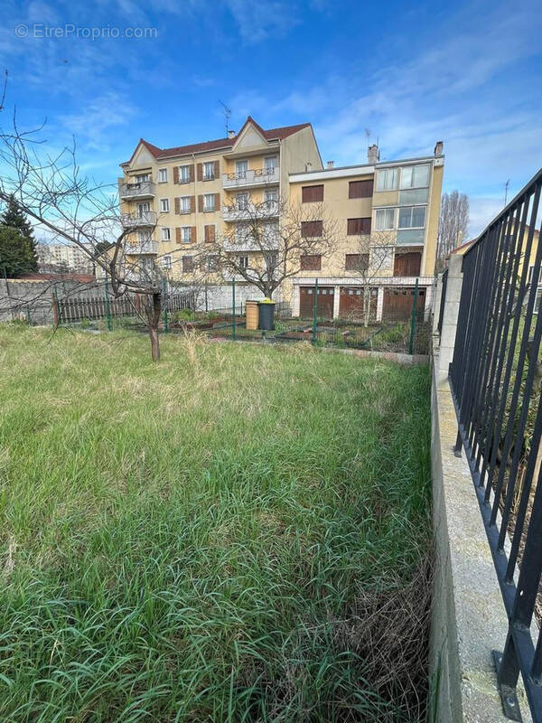 Appartement à NEUILLY-SUR-MARNE