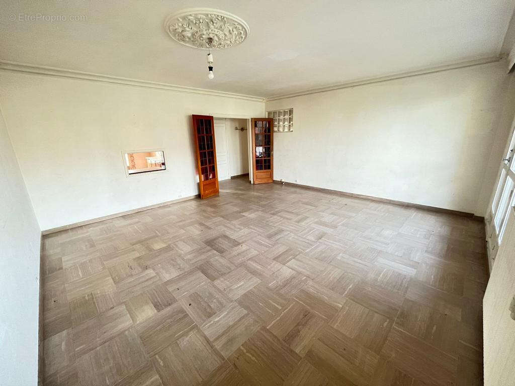Appartement à NEUILLY-SUR-MARNE