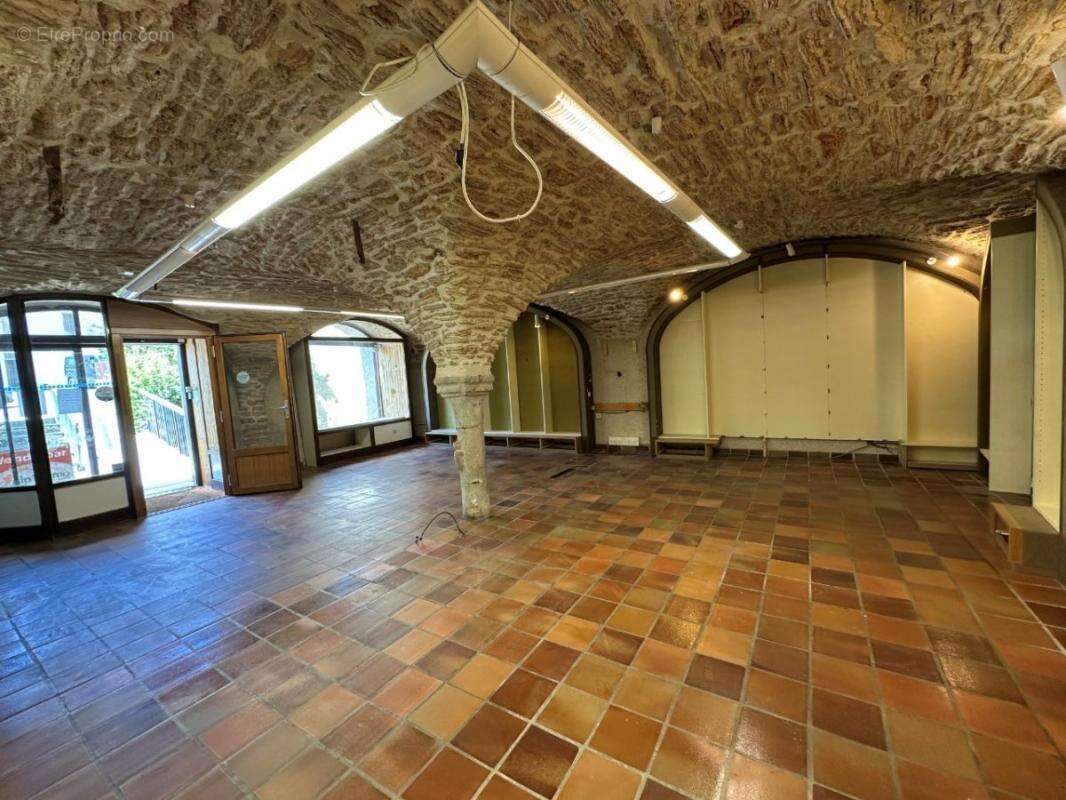 Commerce à LE MONETIER-LES-BAINS