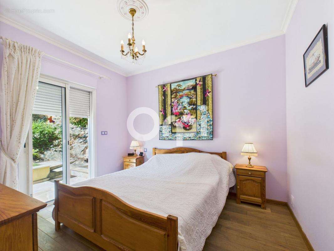 Maison à MANDELIEU-LA-NAPOULE