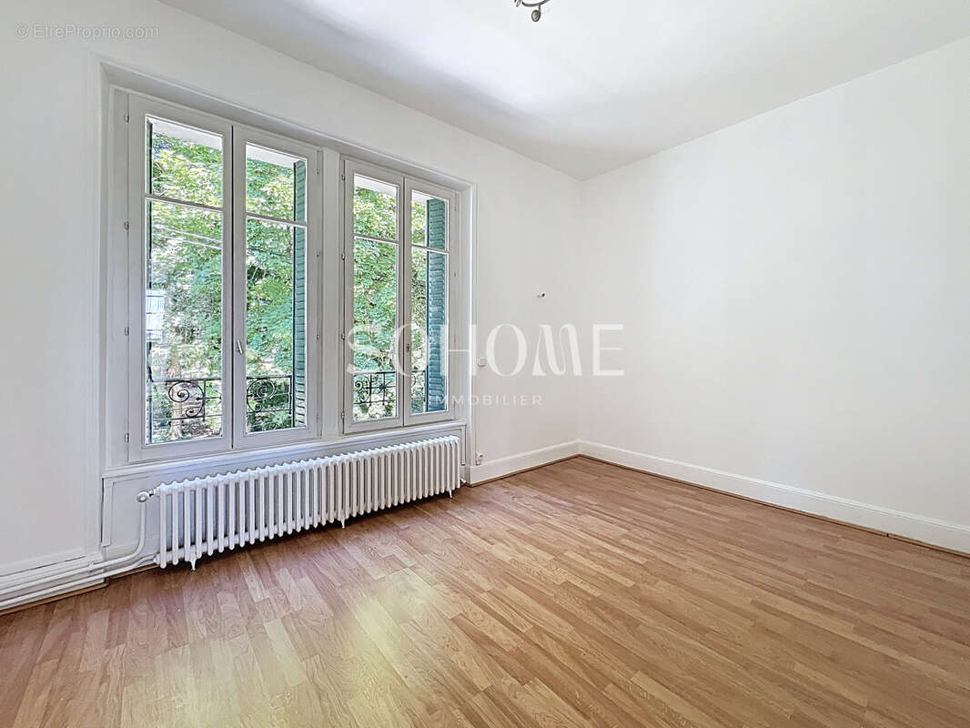 Maison à CHARLEVILLE-MEZIERES