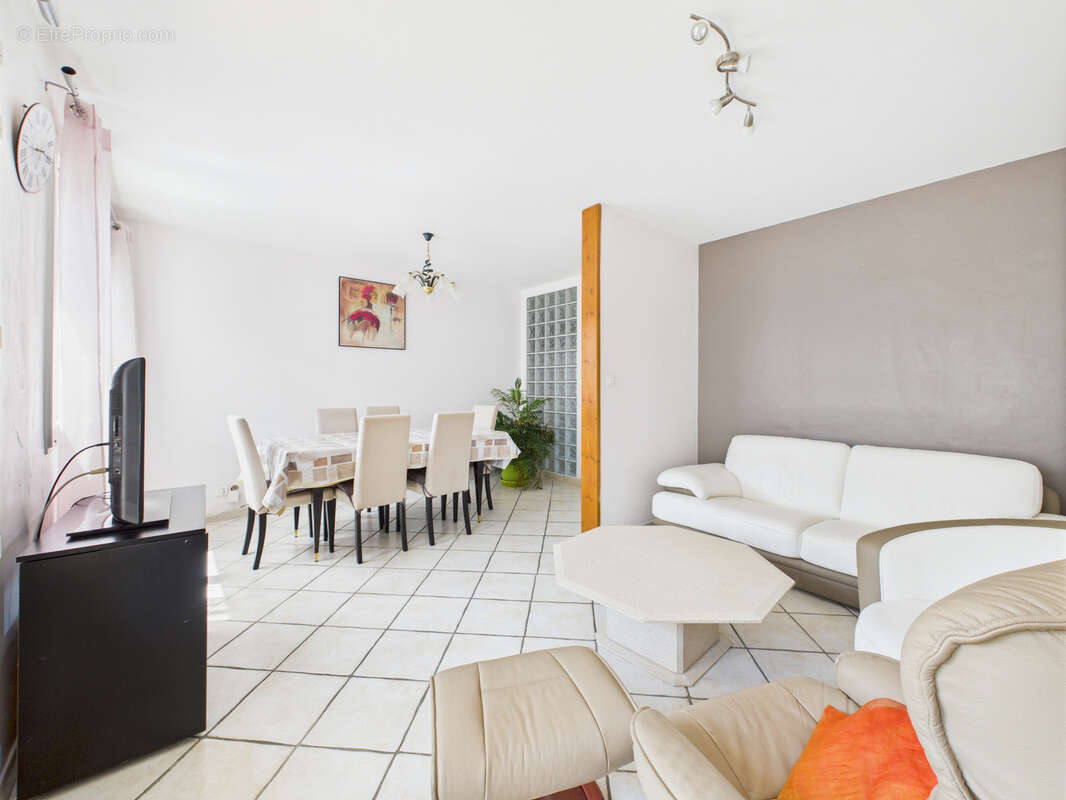 Appartement à FIRMINY