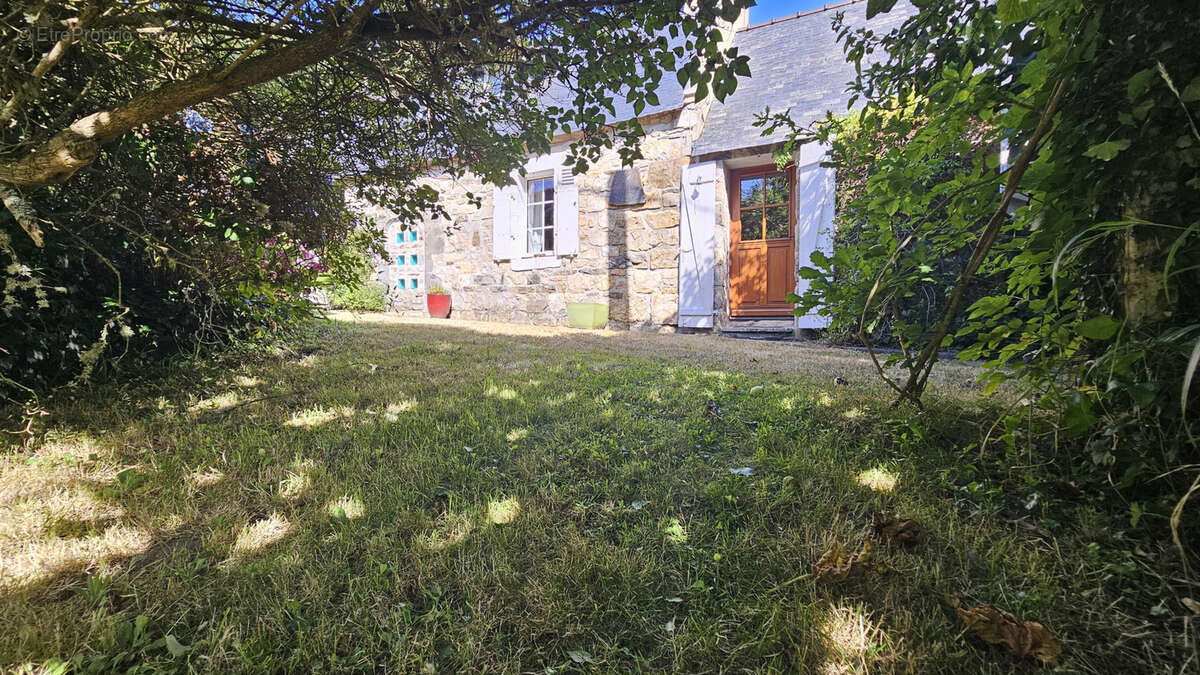 Maison à CAMARET-SUR-MER