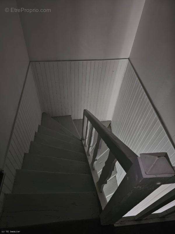 Maison à NANTEUIL-EN-VALLEE