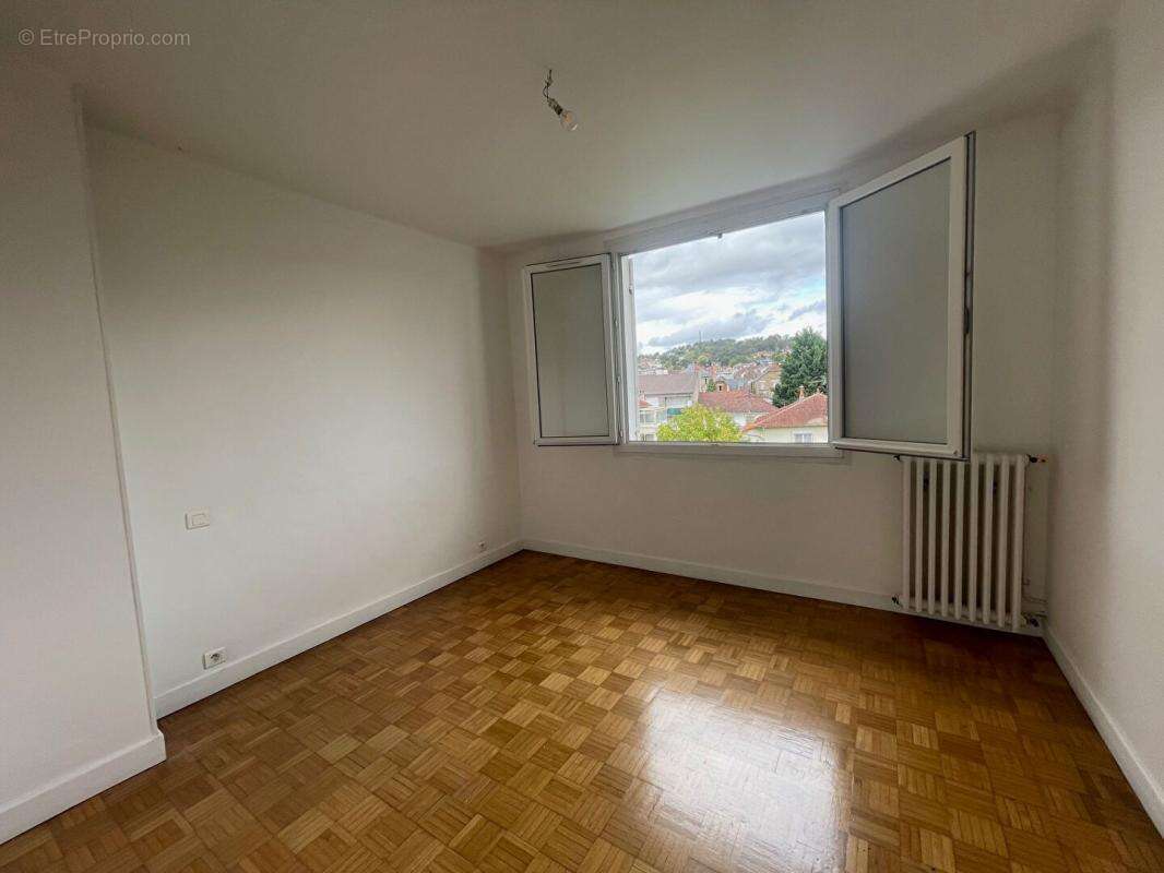 Appartement à BRIVE-LA-GAILLARDE