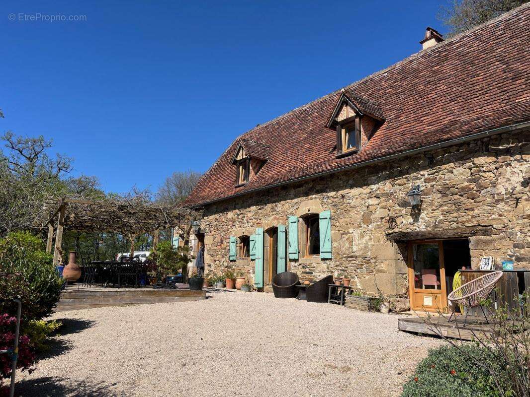 Maison à CARDAILLAC