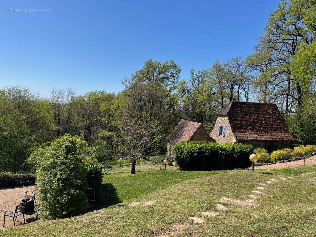 Maison à CARDAILLAC