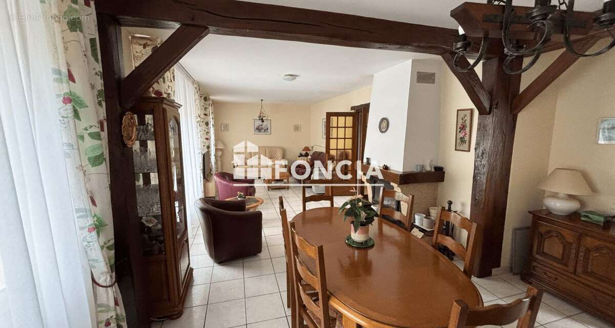 Maison à SAINT-MARCEL