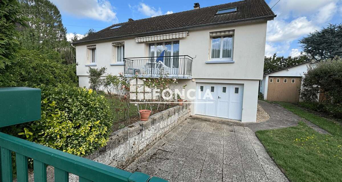 Maison à SAINT-MARCEL