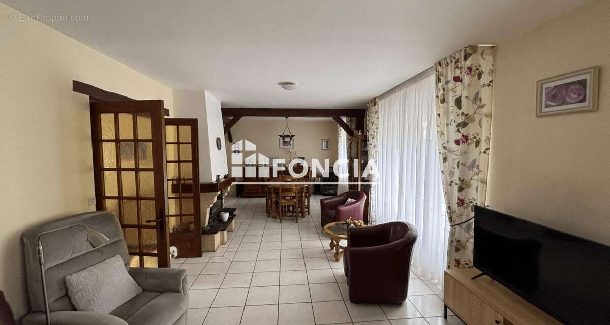 Maison à SAINT-MARCEL