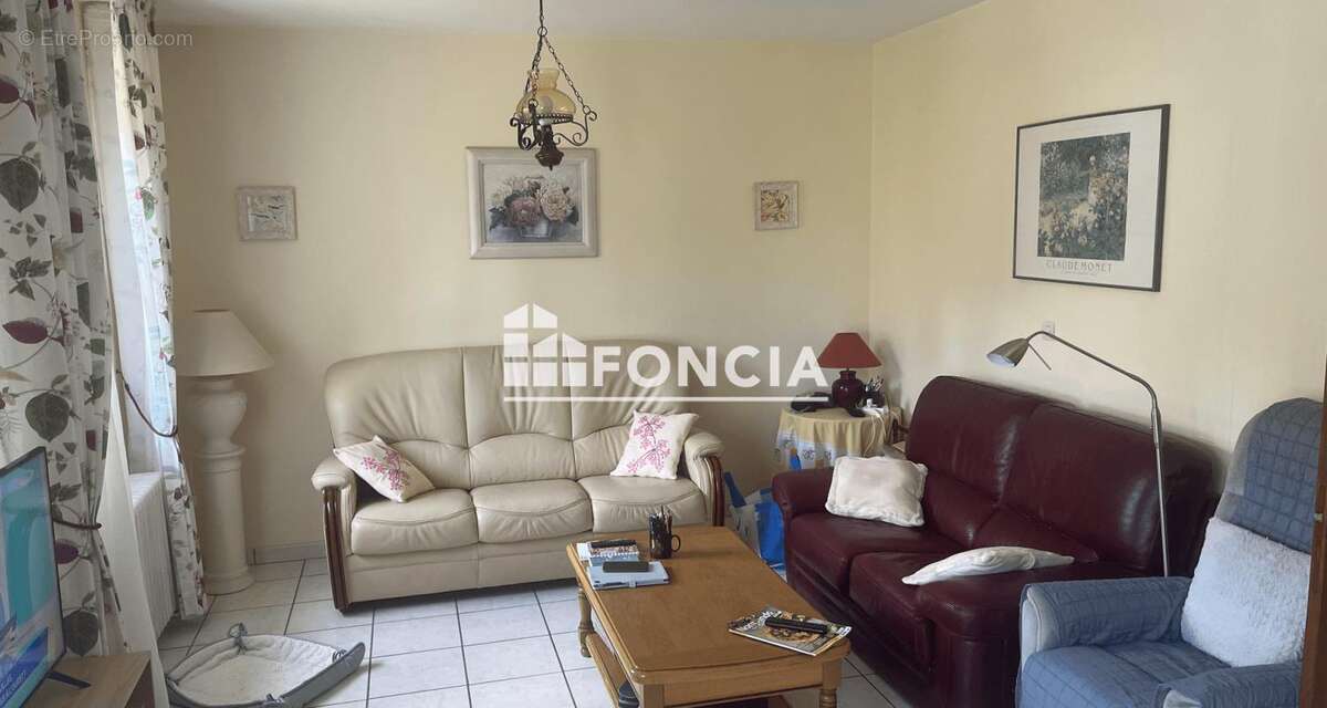 Maison à SAINT-MARCEL