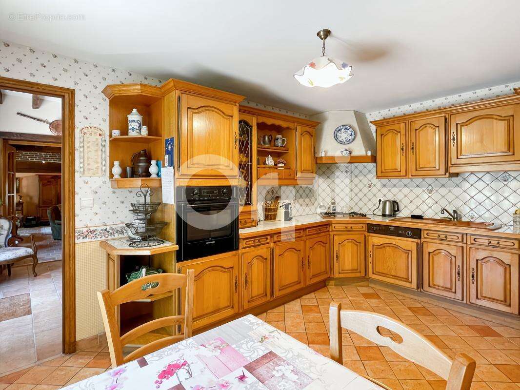 Maison à GROSSOEUVRE