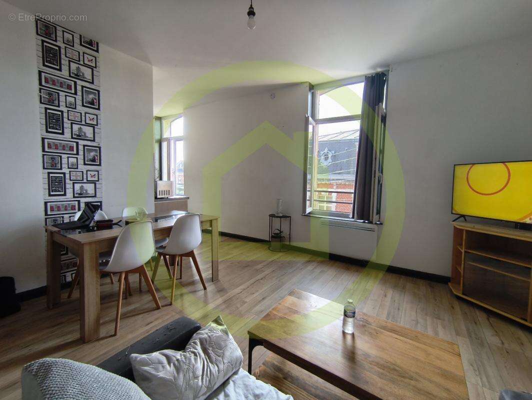 Appartement à FOURMIES