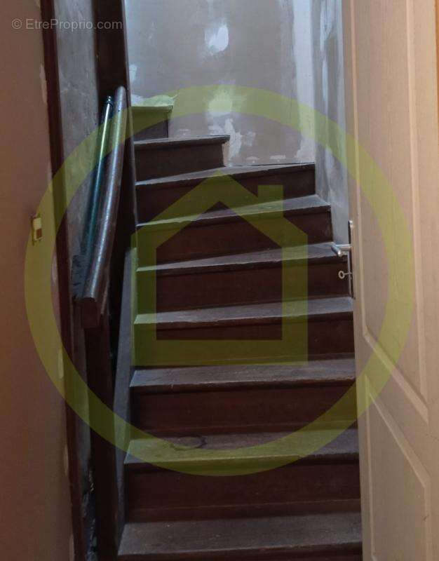 Maison à CHARNAY-LES-CHALON