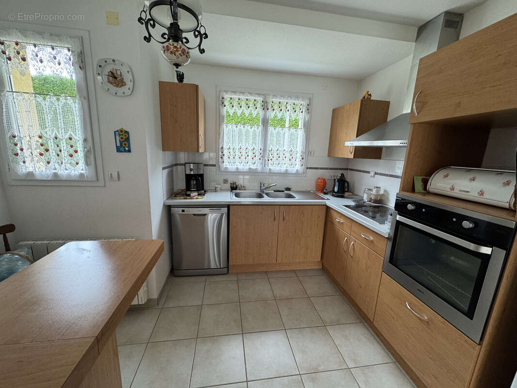 Maison à EQUEMAUVILLE