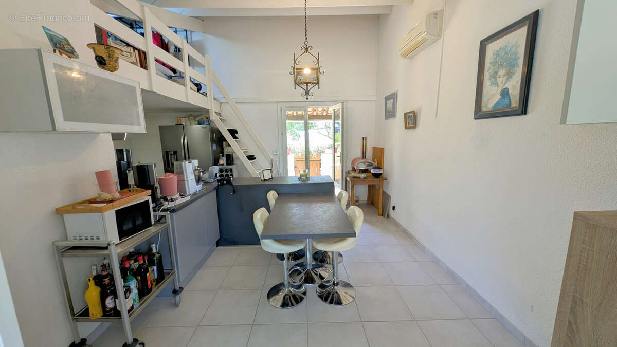 Autre à SAINT-CYPRIEN