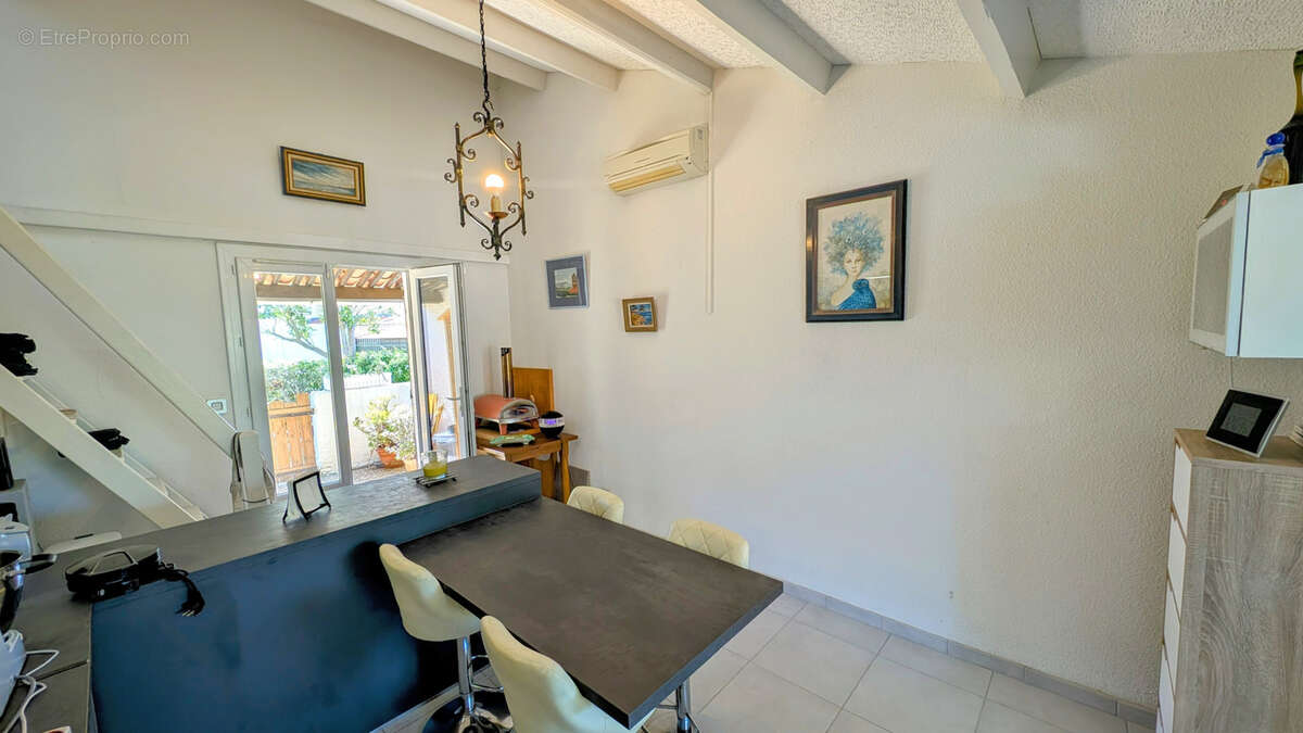 Autre à SAINT-CYPRIEN