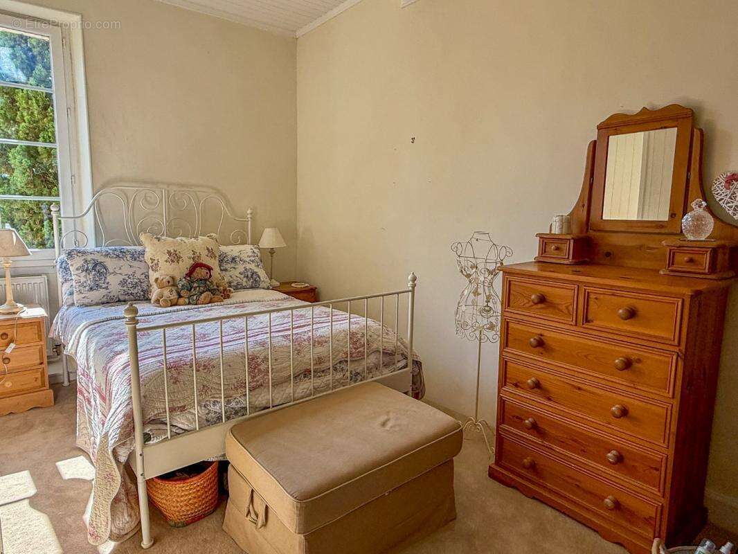 Maison à CASTERA-VERDUZAN