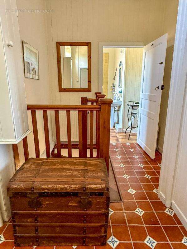 Maison à CASTERA-VERDUZAN