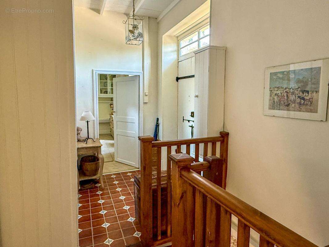 Maison à CASTERA-VERDUZAN