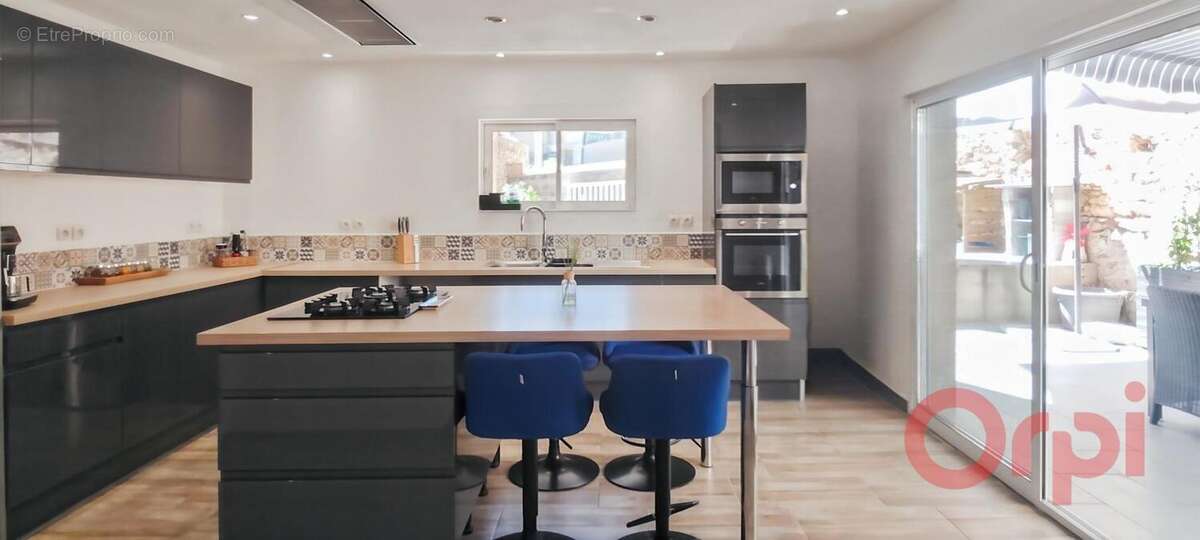 Maison à SAINT-CHINIAN