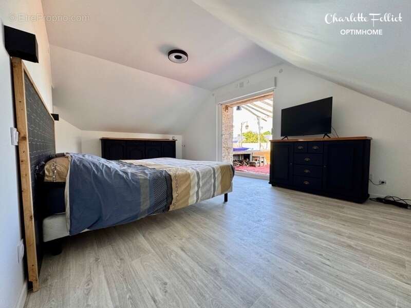 Maison à LE MINIHIC-SUR-RANCE