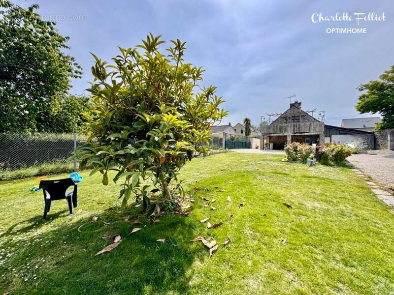 Maison à LE MINIHIC-SUR-RANCE