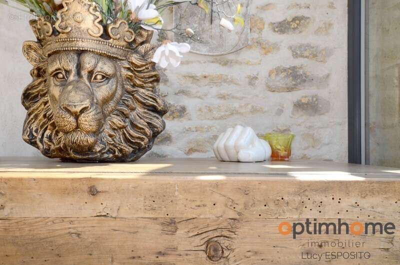 Maison à NANTEUIL-EN-VALLEE