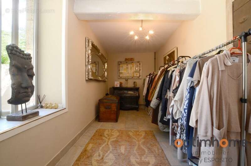 Maison à NANTEUIL-EN-VALLEE