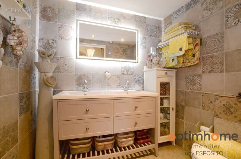 Maison à NANTEUIL-EN-VALLEE