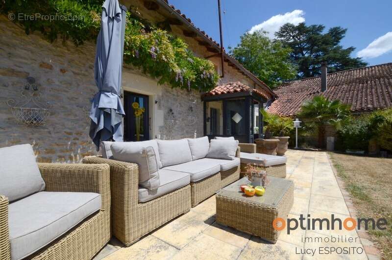 Maison à NANTEUIL-EN-VALLEE