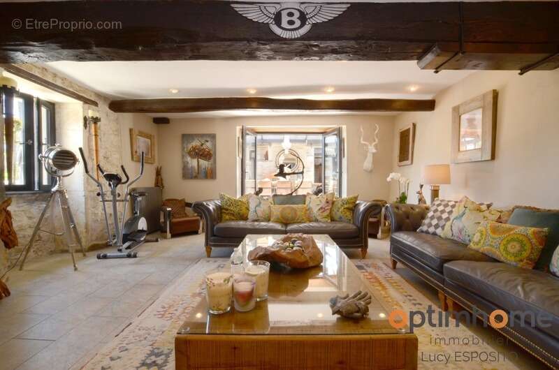 Maison à NANTEUIL-EN-VALLEE