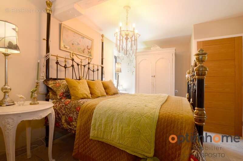 Maison à NANTEUIL-EN-VALLEE