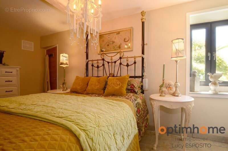 Maison à NANTEUIL-EN-VALLEE