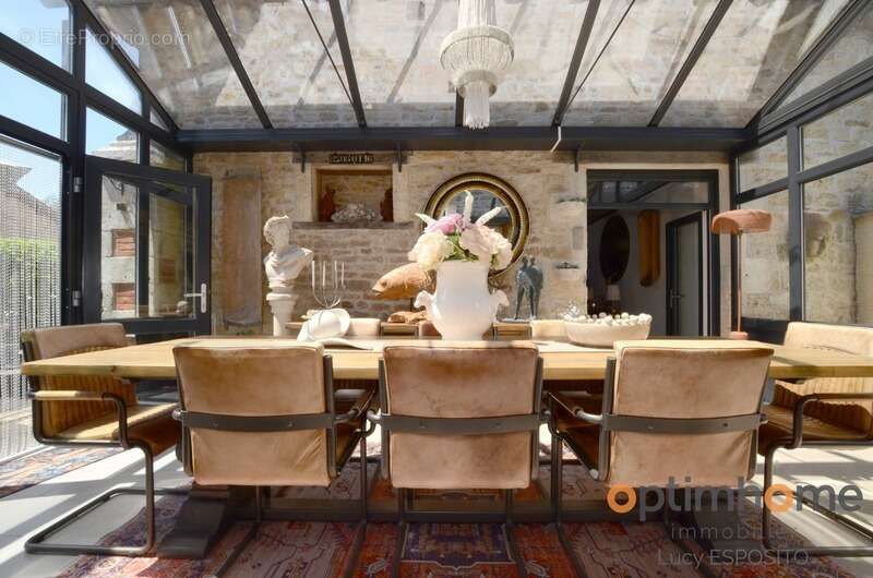 Maison à NANTEUIL-EN-VALLEE