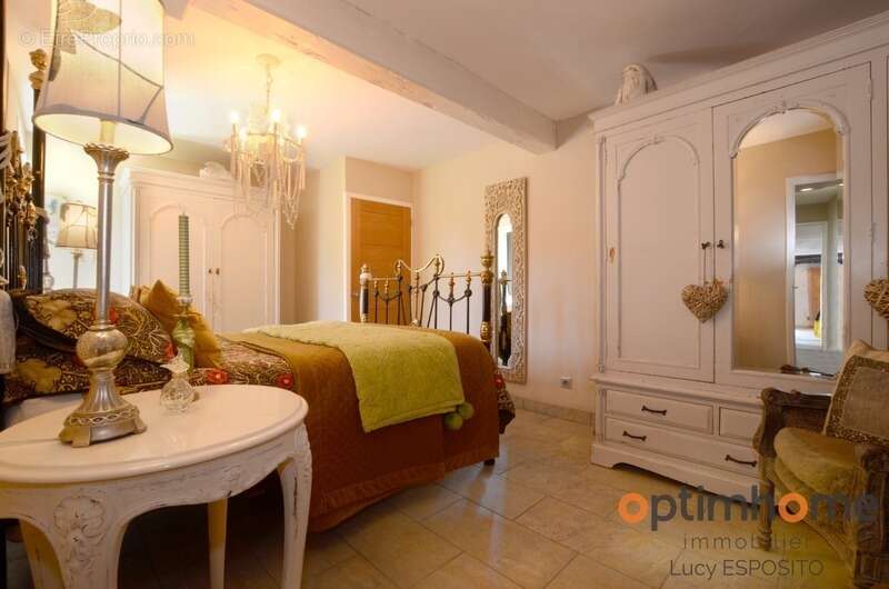 Maison à NANTEUIL-EN-VALLEE