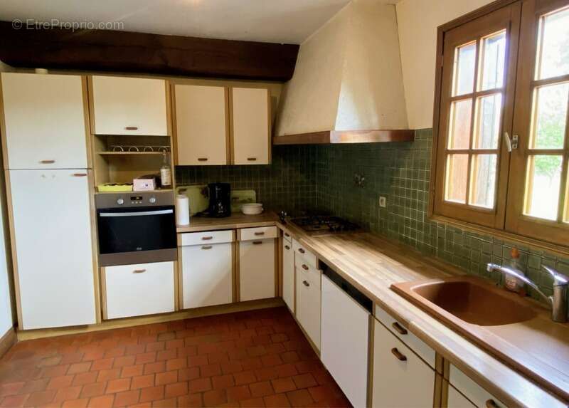 Maison à SAINT-ETIENNE-LA-THILLAYE