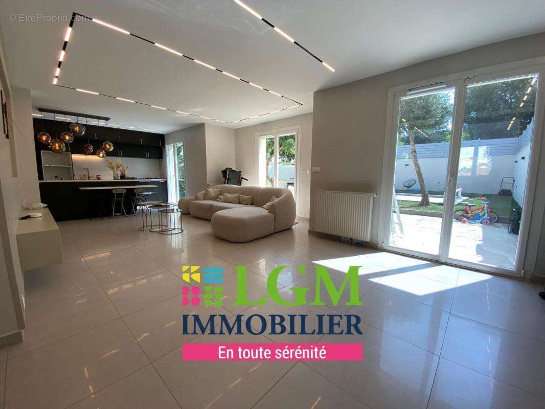 Maison à SAINT-BRICE-SOUS-FORET