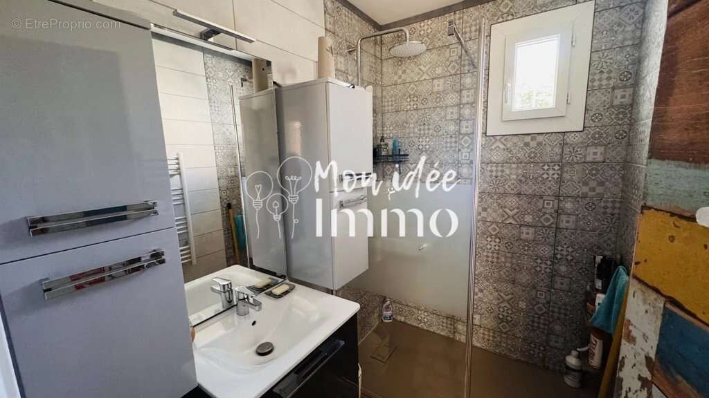 Maison à LE PERRIER