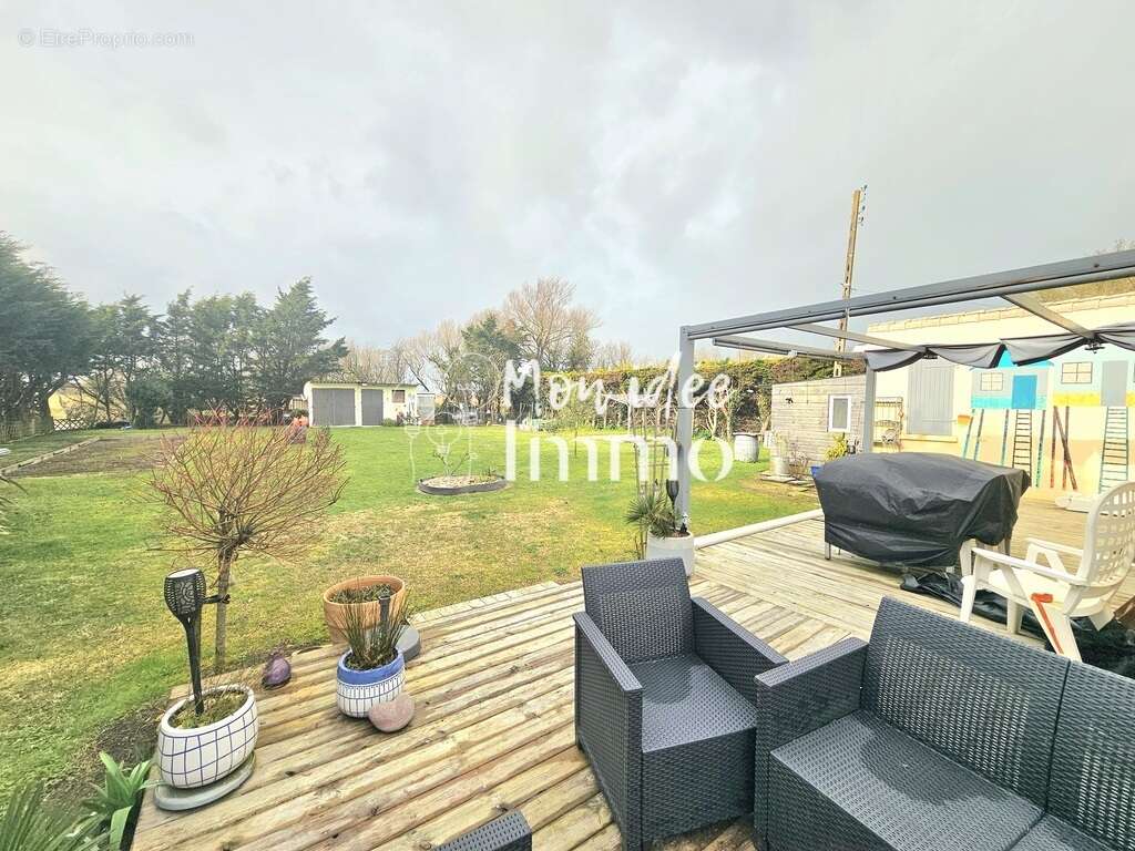 Maison à LE PERRIER