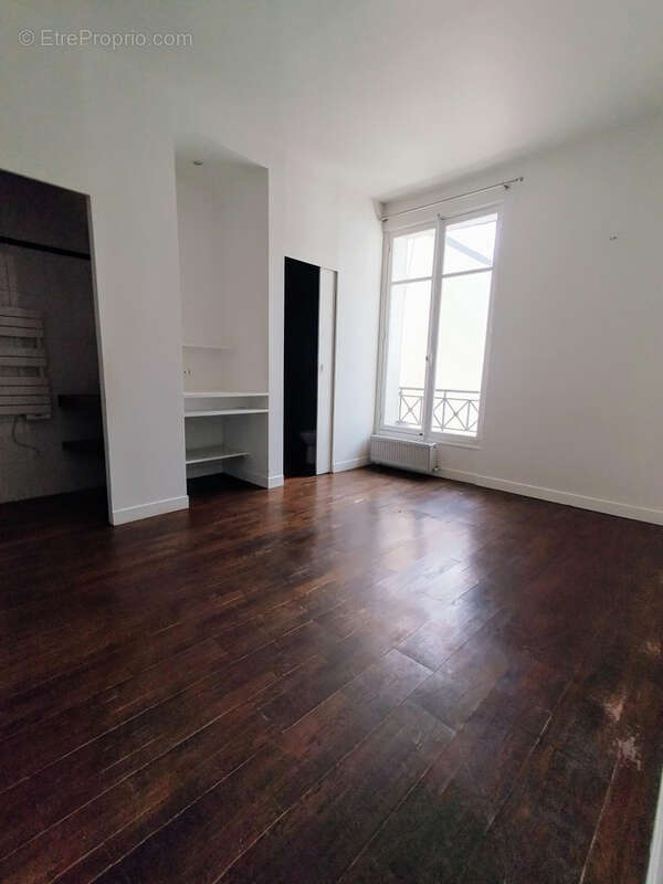 Appartement à PARIS-8E