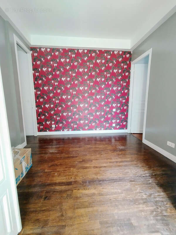Appartement à PARIS-8E