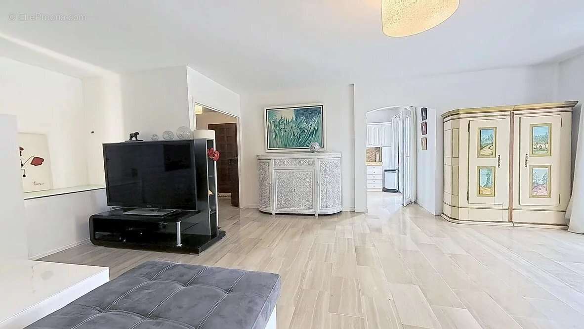 Appartement à LA GAUDE