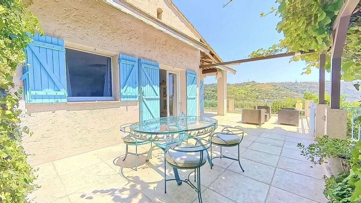 Appartement à LA GAUDE