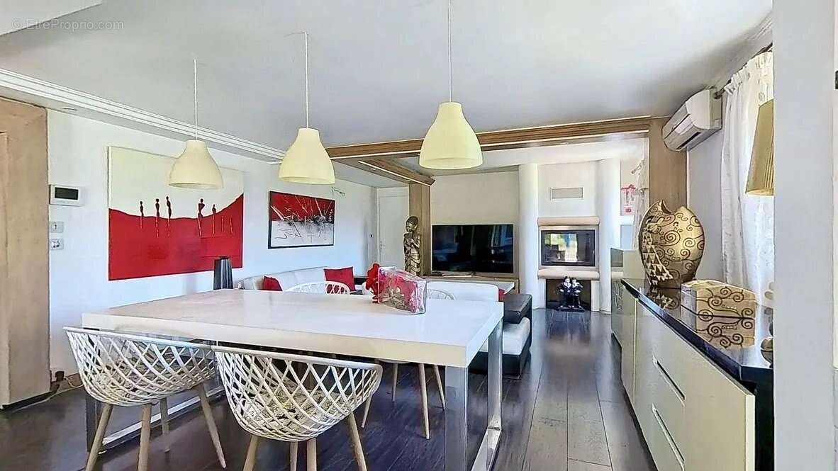 Appartement à LA GAUDE