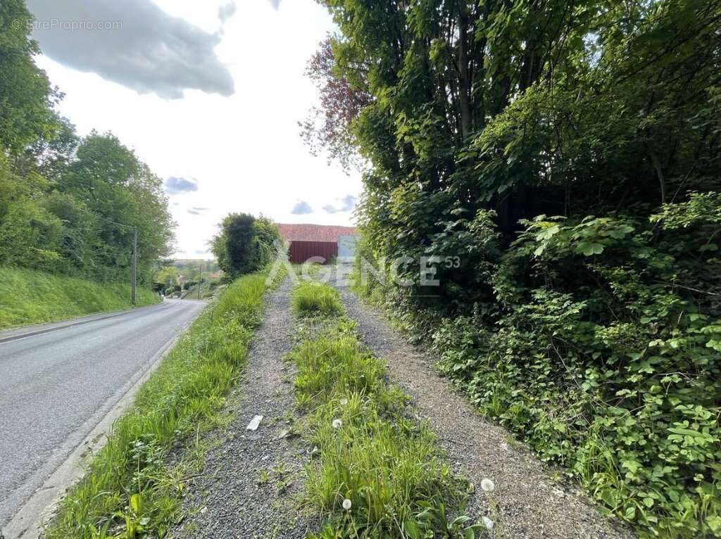 Terrain à SAINT-MARTIN-D&#039;HARDINGHEM