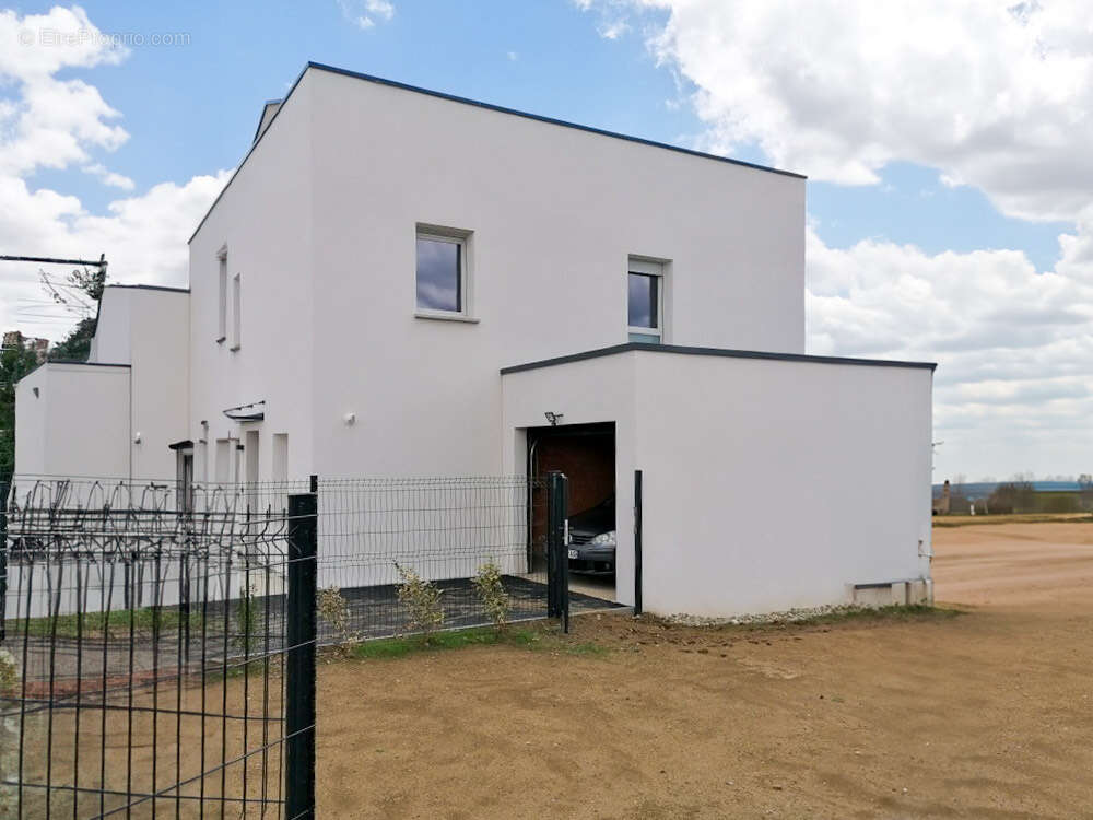 Maison à L&#039;ISLE-JOURDAIN