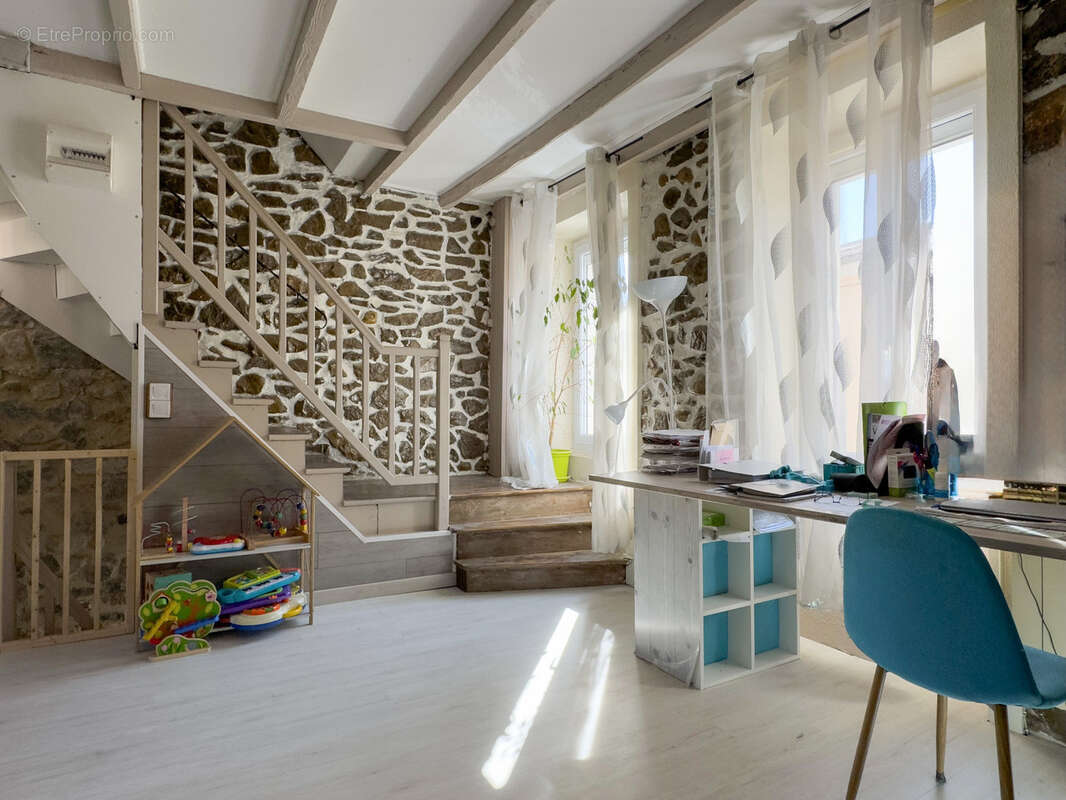 Maison à LA VOULTE-SUR-RHONE