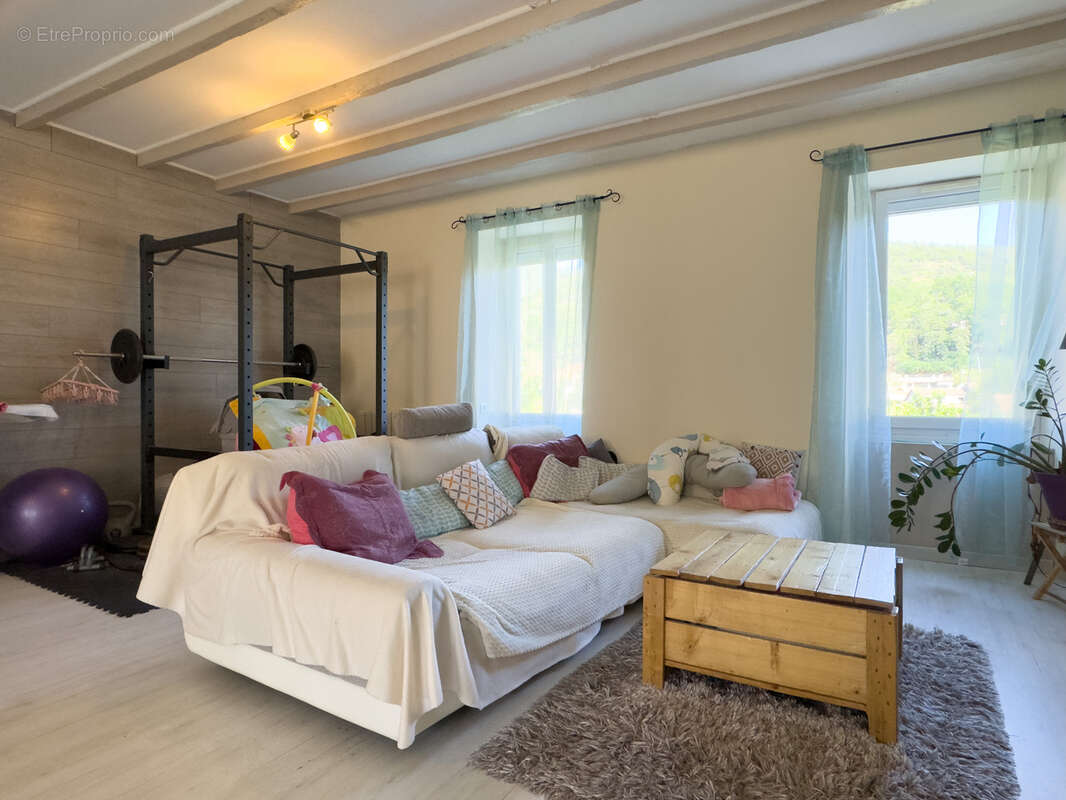 Maison à LA VOULTE-SUR-RHONE