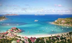 Maison à CAPESTERRE-BELLE-EAU